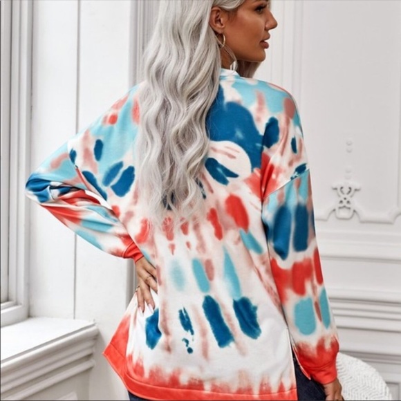 💃🏻GIA Tie Dye crew neck pullover sweater - Picture 2 of 6
